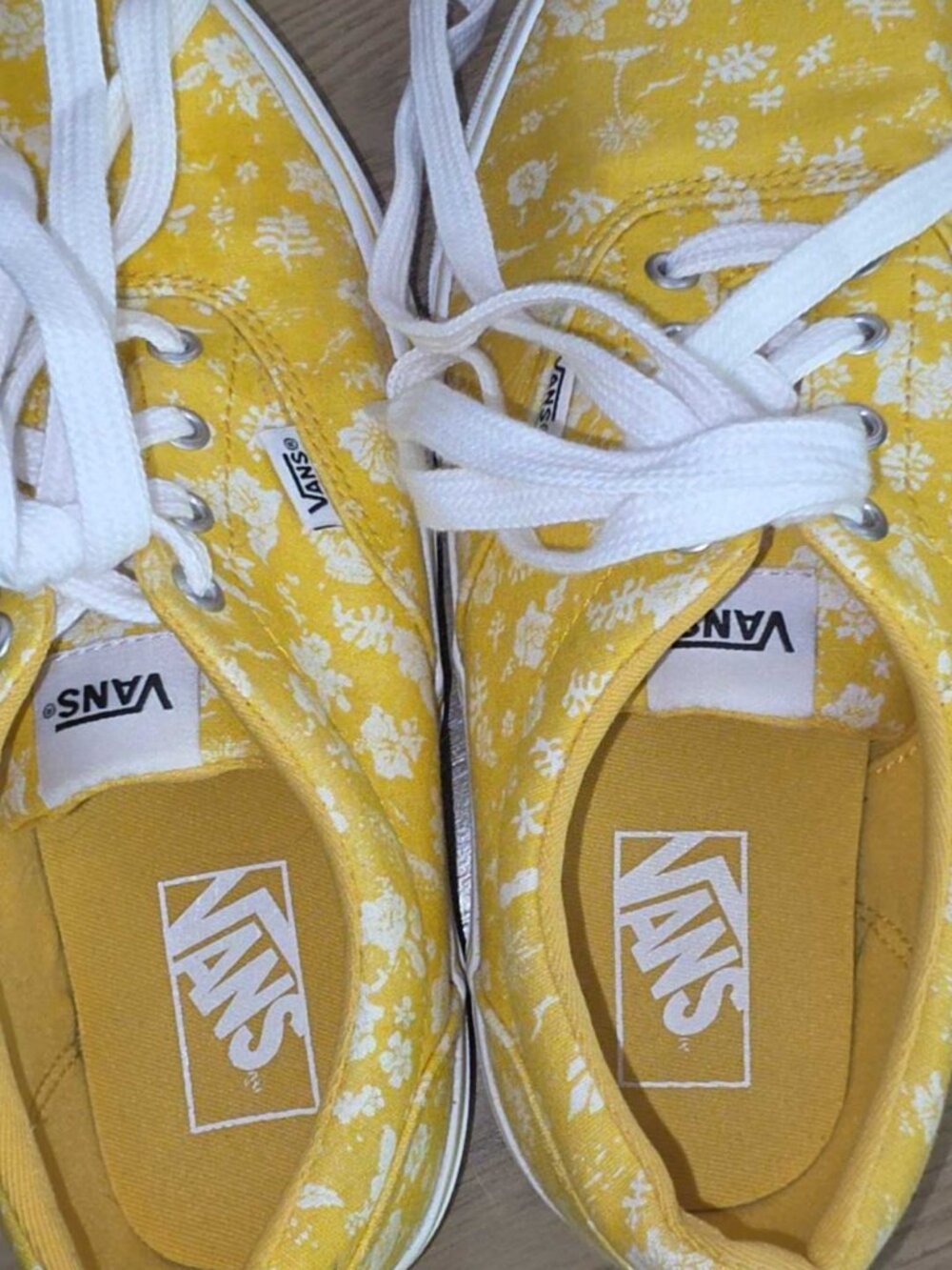 Vans Authentic Yellow/White Floral Canvas Sneakers Womens Size 10 Like New - Picture 5 of 16